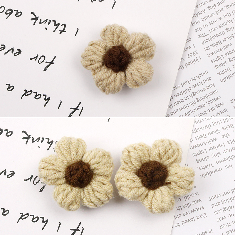 Wool Flower Decor Charm