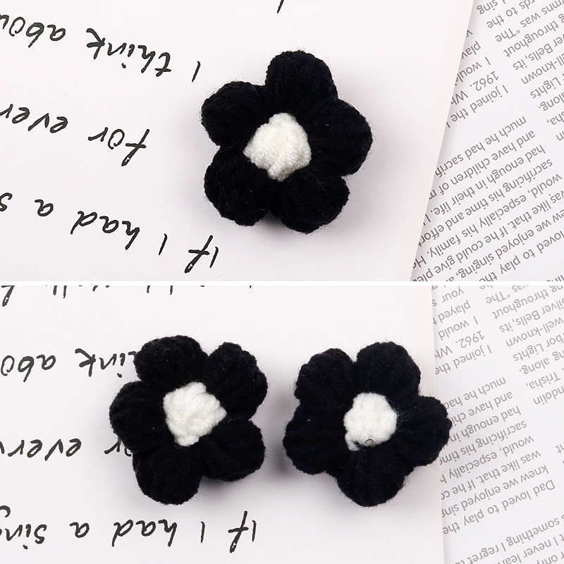 Wool Flower Decor Charm