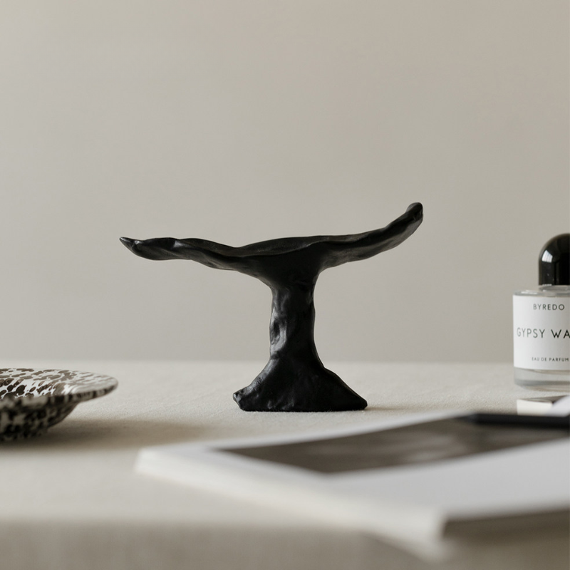 Organic Wave Incense Holder – Sculptural Object