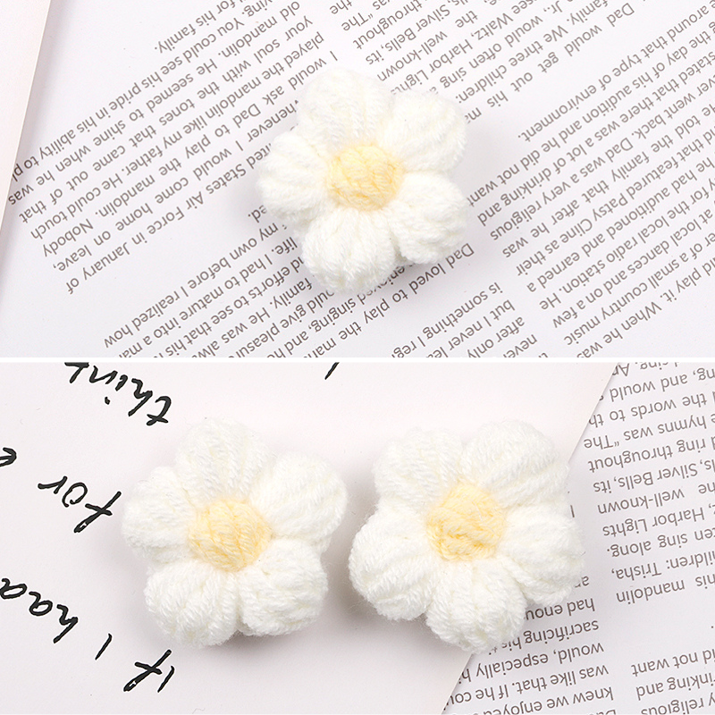 Wool Flower Decor Charm