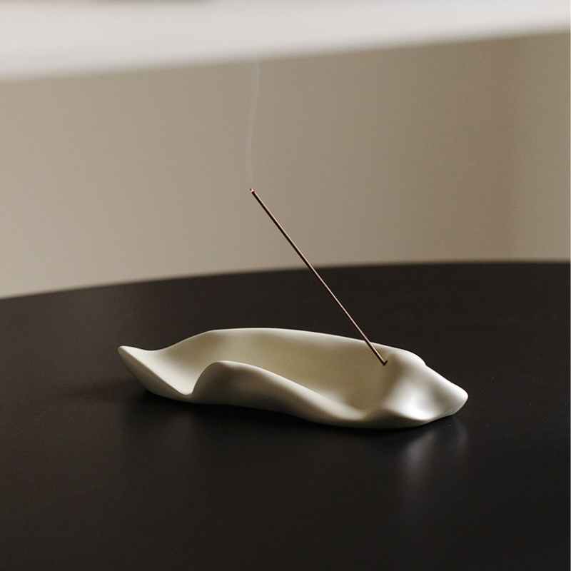 Organic Leaf Incense Holder – Sculptural Object