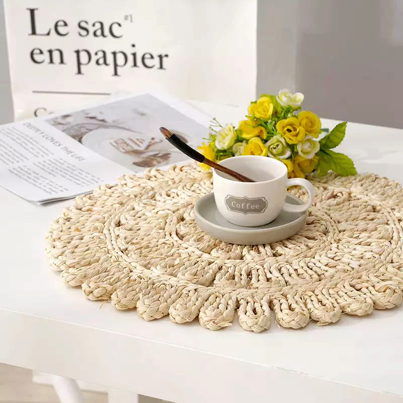 Cross-border hand-woven corn bark straw placemat creative ins home western placemat desktop anti-scald heat-insulating coaster