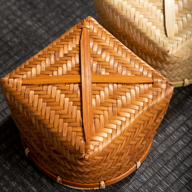 Natural handmade bamboo woven small basket, square bottom round mouth bamboo basket, snack storage basket, household retro small basket
